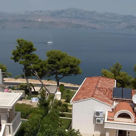 Annie - Sea View