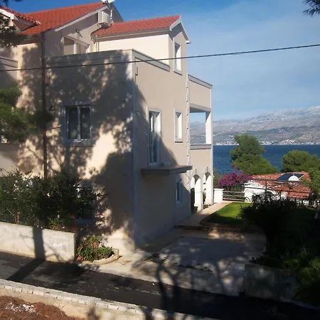 Annie Lägenhet Postira